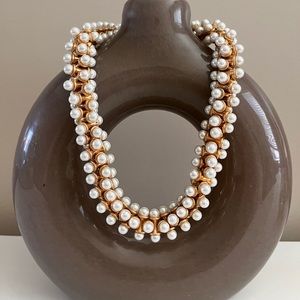 Zara pearl necklace